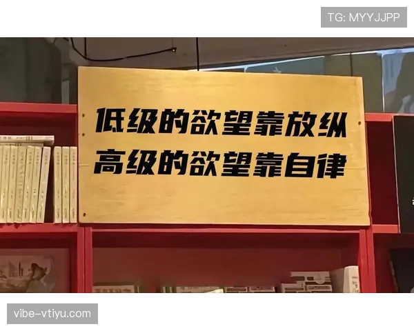 何卓佳训练完直接啃鸡腿?这自律和放纵的切换也太真实了 何卓佳训练完直接啃鸡腿?这自律和放纵的切换也太真实了